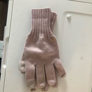 Lululemon pink gloves S-M